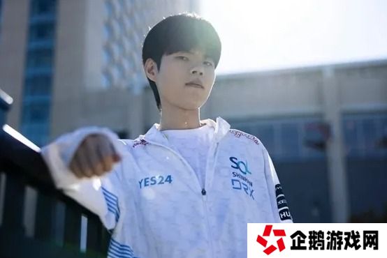 详细阅读:Deft会说Keria打辅助太浪费天赋并不是没有理由的! Deft会说Keria打辅助太浪费天赋并不是没有理由的!